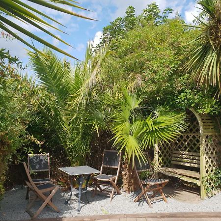 West Hill Retreat Edwardian Balcony Ensuite With Room Served Breakfast & Free Parking Newport Beach Exterior foto